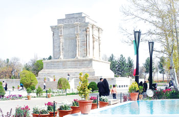  «توس» معطل تصمیمات کشوری 