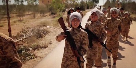 آرزوی کودکان داعش،در بزرگسالی عامل انتحاری شوند ودر میان جمعیت منفجر شوند!