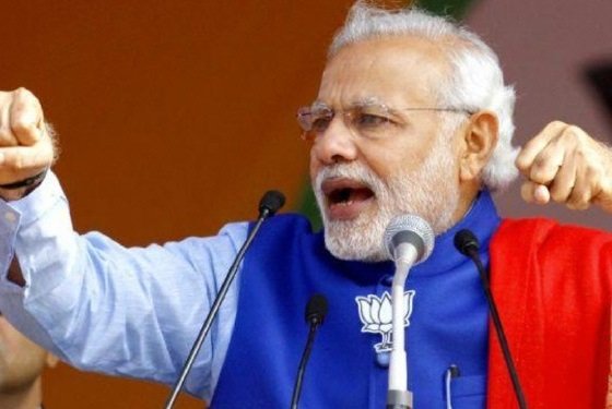 تصاویر/ نخست‌وزیر هند پای چرخ نخ‌ریسی
