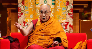 دالایی لاما: هر کس اقدام تروریستی انجام دهد مسلمان یا بودایی نیست
