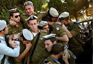 فرار افسران، بزرگترین بحران ارتش اسرائیل / پست‌های کلیدی و حساس ارتش خالی مانده است