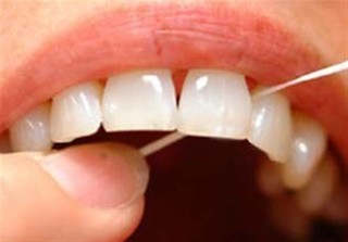 تاثیر مواد ترش بر دندان‌ها