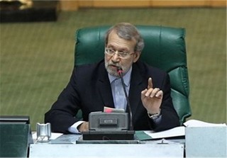 وزیر نمی تواند برای چگونه صحبت کردن نمایندگان مجلس تعیین تکلیف کند/ ظریف نباید عصبانی می‌شد