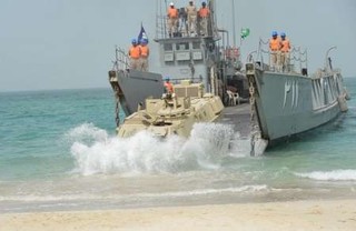 رزمایش مشترک امداد و نجات دریایی ایران و عمان برگزار شد