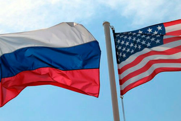 جنگ لفظی آمریکا و روسیه / پاسخ زاخاروا به کری