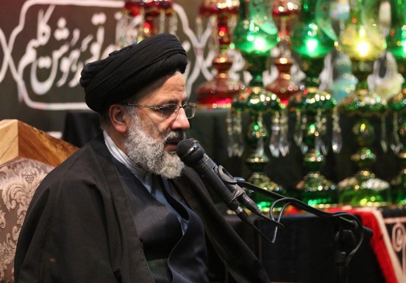 شرط اقامه نماز در عربستان نابودی آل‌سعود خبیث است/ شور و شعور حسینی عالم را برای مستکبران تیره و تار می‌کند 
