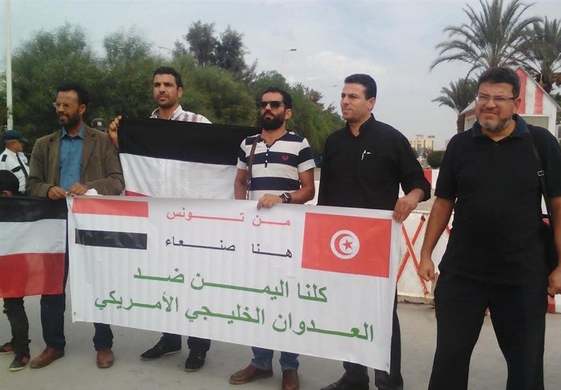 شعار مرگ بر آل سعود تونسی ها در مقابل سفارت سعودی+ تصاویر