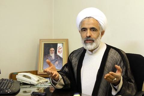 دشمنان انقلاب سعی بر تخریب شخصیت‌های جمهوری اسلامی دارند
