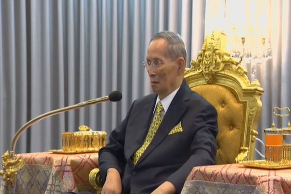 150 سال زندان برای توهین به پادشاه تایلند
