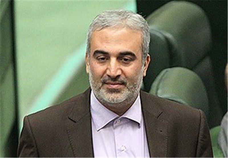 آمارهای اقتصادی مثبت و سفره مردم کوچکتر شده است آمارهای اقتصادی مثبت و سفره مردم کوچکتر شده است