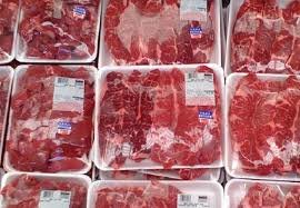 عرضه گوشت منجمد وارداتی با قیمت مصوب در بازار روزهای کرج