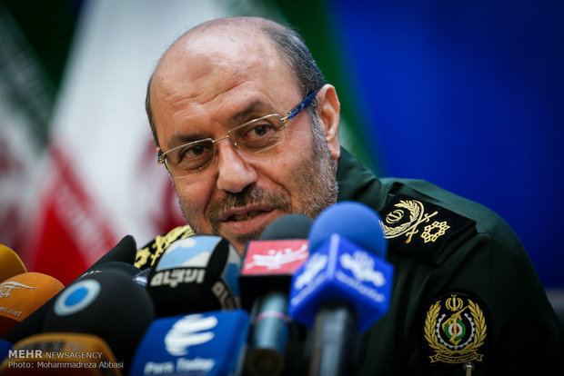 وزیر دفاع: ایران در حوزه دفاعی کاملاً غنی و بی‌نیاز ‌است

