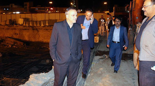 استاندار کرمان سرزده از روند پروژه میدان آزادی بازدیدکرد
