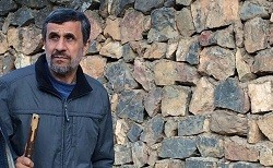 احمدی نژاد در جشن تولد 60 سالگی اش کجا رفت؟+عکس