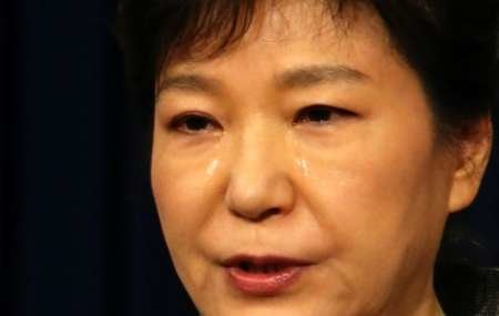 رئیس جمهوری کره جنوبی با چشمانی اشک آلود: آماده‌ محاکمه ام
