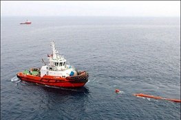 جزییات غرق شدن یک شناور نفتی ایران در آب‌های خلیج‌فارس
