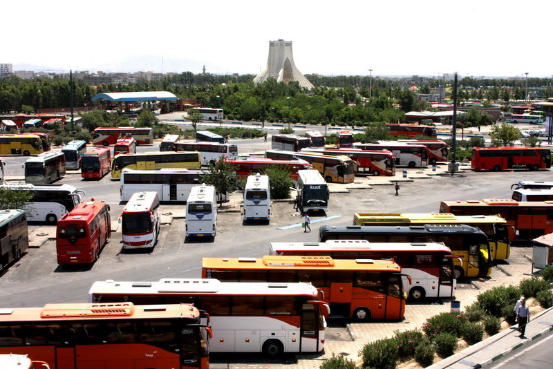 آغاز فروش بلیت‌ اتوبوس‌ اربعین‌ از پایانه‌های مسافری تهران‌ با دو نرخ‌/ مسافران‌ بلیت رفت و برگشت بگیرند