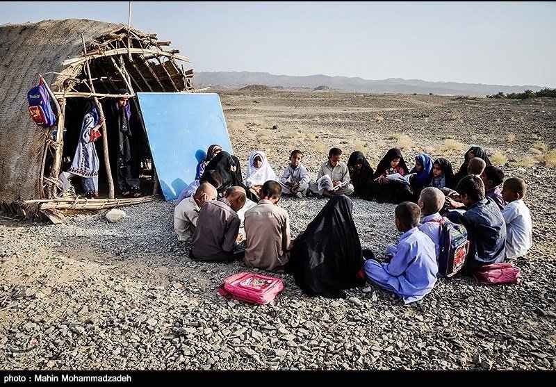 مدارس کپری در سیستان و بلوچستان باقی می مانند
