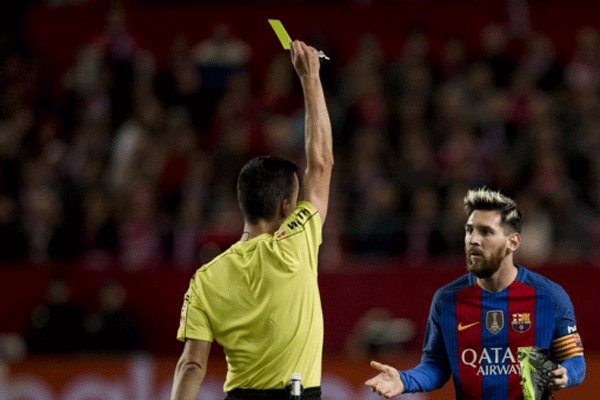 درخواست رسمی بارسلونا برای لغو کارت زرد مسی