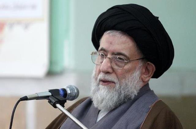 وزیر نیرو به خواسته‌های مردم خوزستان گوش کند/ انقلاب بر دوش مردم است
