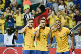 جشن بزرگ برزیل با پس از تحقیر آرژانتین/ مسی مقابل نیمار محو شد!