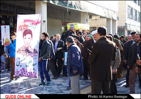 تشییع شهید مدافع حرم در حرم مطهر رضوی/گزارش تصویری