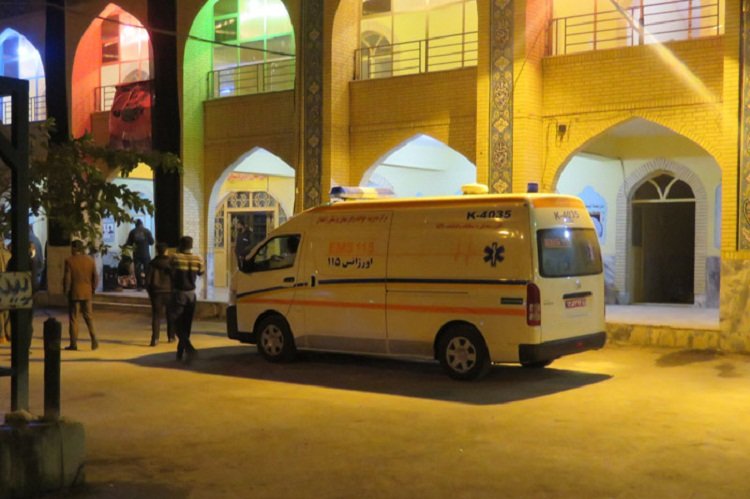 ارائه خدمات پزشکی به زائران پاکستانی در زائرسرای امام رضا(ع) 