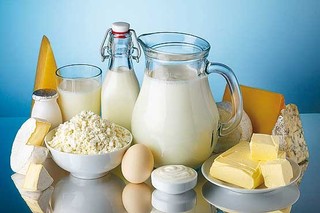 کمبود شیر علت اصلی افزایش قیمت محصولات لبنی است