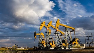 احتمال توافق اوپک برای دومین روز متوالی قیمت نفت را افزایش داد