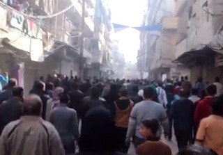 ساکنان شرق«حلب» علیه تروریست‌ها شورش کردند+تصاویر