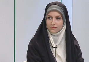 واکنش تند مجری زن تلویزیون به دخالت‌ بیگانگان + عکس