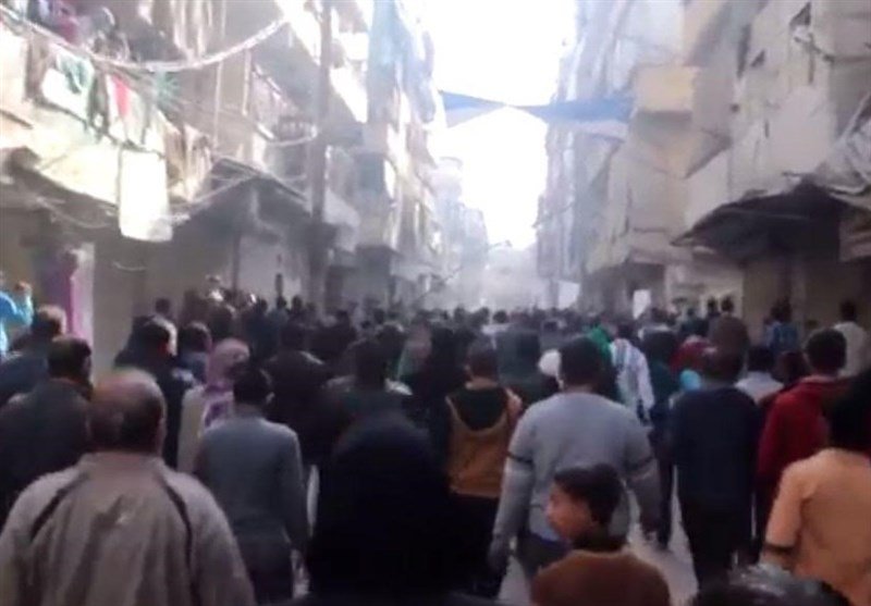  ساکنان شرق«حلب» علیه تروریست‌ها شورش کردند+تصاویر