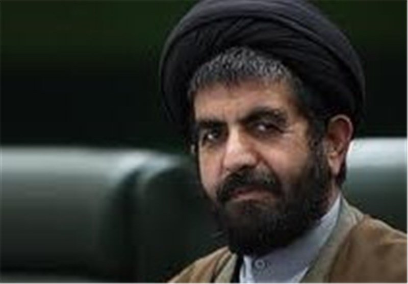 تمدید تحریم ها علیه ایران نشانه صعف آمریکایی ها در منطقه است/ایران در تحریم خود را شناخت