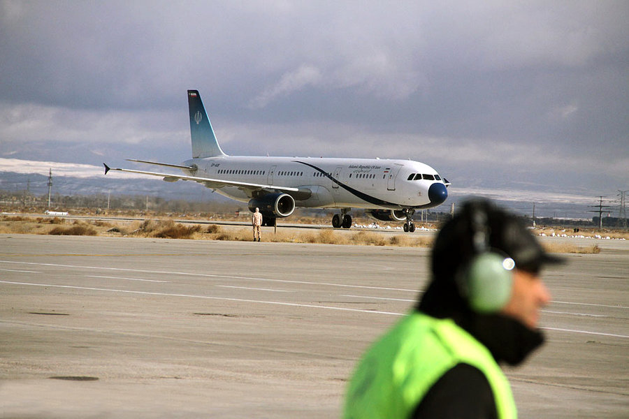 الزام شرکت‌های هواپیمایی آسمان و تابان به پرداخت خسارت به مسافران