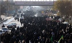 راهپیمایی باشکوه جاماندگان اربعین در تهران آغاز شد/ تهران یکپارچه لبیک یا حسین(ع)

