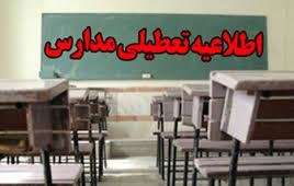 توفان مدارس قلعه گنج کرمان را به تعطیلی کشاند