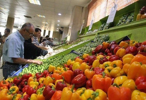 تحولات بازار میوه و سبزی/ سرما میوه و سبزی را گران کرد