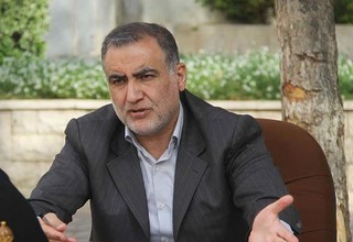 کشور از وزیران ۷۰ - ۸۰ ساله خسته است/ ۲ ماه است نتوانستیم آخوندی را به مجلس بکشیم