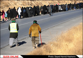 زائران پیاده مرقد مطهر رضوی/گزارش تصویری