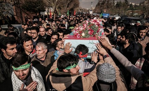 گزارش تصویری از تشییع و خاکسپاری پیکر شهید گمنام در کوی دانشگاه تهران