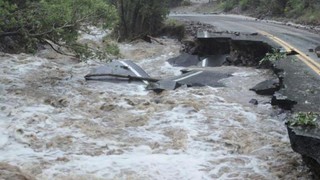 سیل ۵ مسیر در جنوب سیستان و بلوچستان را مسدود نگاه داشته است