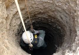 نجات مرد ۵۵ ساله از عمق۱۰ متری چاه در بردسکن