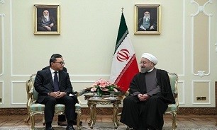روحانی: تهران علاقمند به گسترش مناسبات همه‌جانبه با جاکارتا است