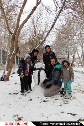 برف شادی بر چهره مشهد نشست