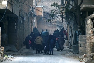 هلال احمر ترکیه مدعی شد: توقف ۱۰۰۰ غیرنظامی در ایست و بازرسی گروه طرفدار ایران در حلب