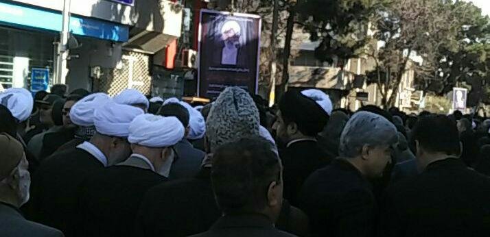مردم سبزوار با پیکر امام جمعه فقید سبزوار خداحافظی کردند/مراسم خاکسپاری در مشهد انجام می شود