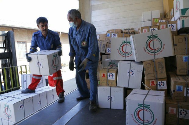 کمک های سازمان ملل بین زلزله زدگان آذربایجان شرقی توزیع شد