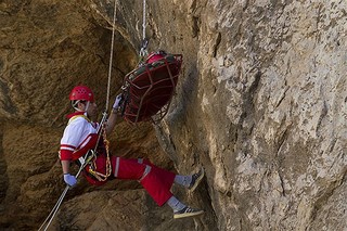۲ کوهنورد گرفتار در ارتفاعات البرز جنوبی نجات یافتند