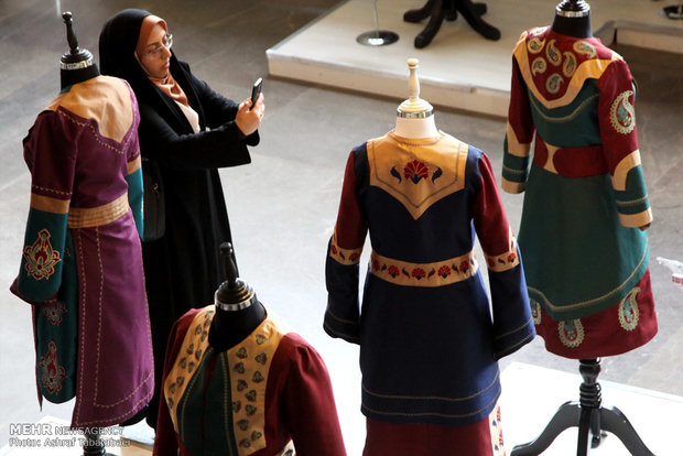 لباس اصیل ایرانی ابزاری  برای مقابله با تهاجم فرهنگی است