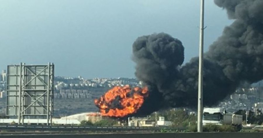 آتش سوزی گسترده در پالایشگاه نفت حیفا